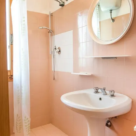 Appartement Numana, Con Garage Vicino Al Mare - N060